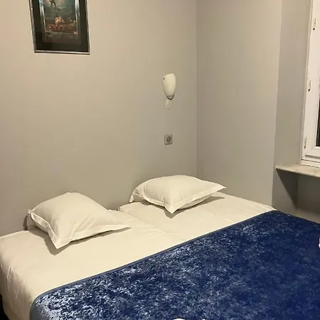 Hotel Arcotel A 4 Minutes Du Palais Des Festivals