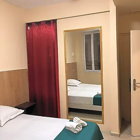 Arcotel 4 Minutes Du Palais Des Festivals - New Management New Team - Old Revievv Hotel 2*