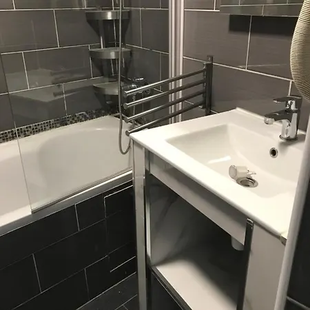 Hotel Arcotel 4 Minutes Du Palais Des Festivals - New Management New Team - Old Revievv 2*
