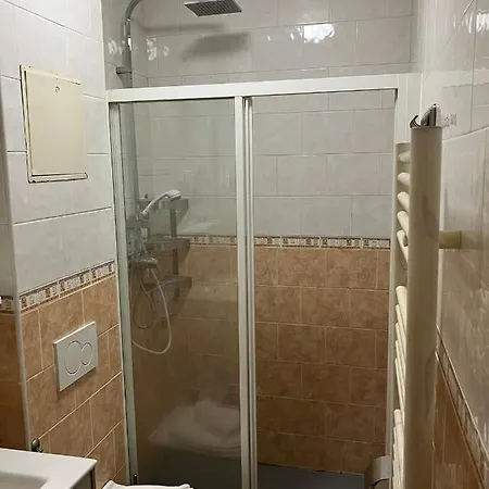 Отель Arcotel 4 Minutes Du Palais Des Festivals - New Management New Team - Old Revievv