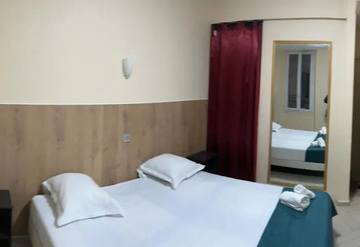 Arcotel 4 Minutes Du Palais Des Festivals - New Management New Team - Old Revievv Hotel