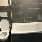 Arcotel 4 Minutes Du Palais Des Festivals - New Management New Team - Old Revievv Cannes